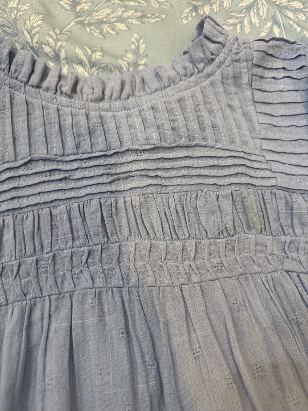 beachlunchlounge Lavender Ruffle Sleeve Women’s Top - Picture 2 of 3